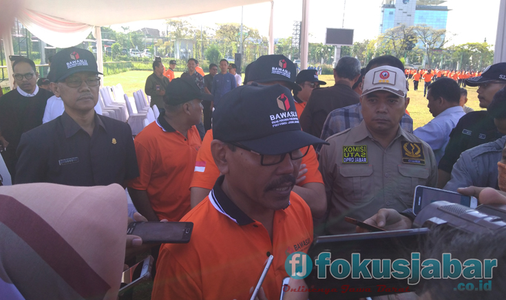 Ketua Bawaslu Jabar Harminus Koto seusai Apel Siaga Bawaslu se Jabar di SOR Arcamanik Kota Bandung Sabtu 23 Juni 2018 (foto LIN)