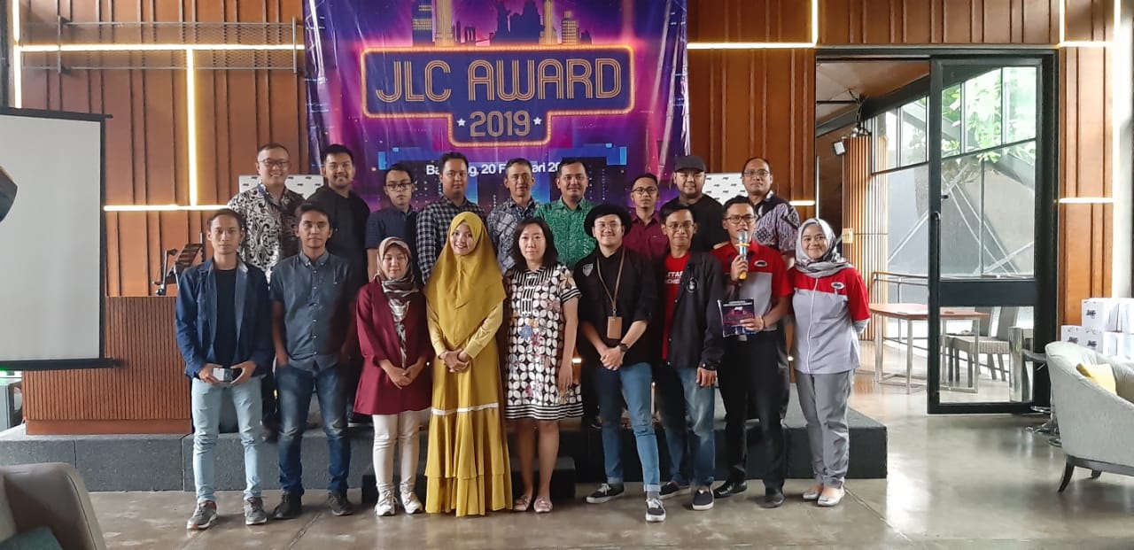 Sebanyak 14 Member JNE asal Kota Bandung Raih Penghargaan ...
