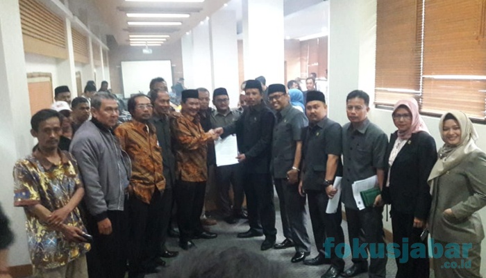 KPP DOB Kabupaten Limbangan bersama Pimpinan dan DPRD Garut Limbangan