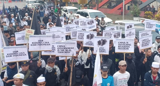 Umat Muslim Tasikmalaya Aksi Solidaritas Uighur