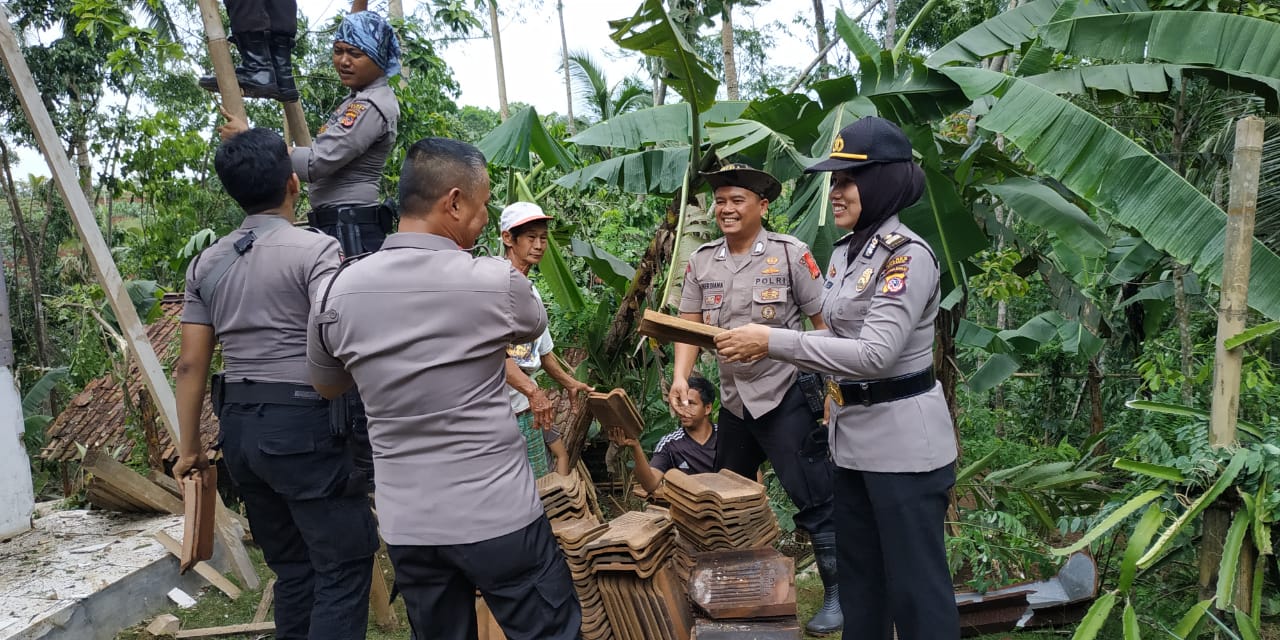 Rumah Terdampak Angin Kencang direhabilitasi Tim Gabungan