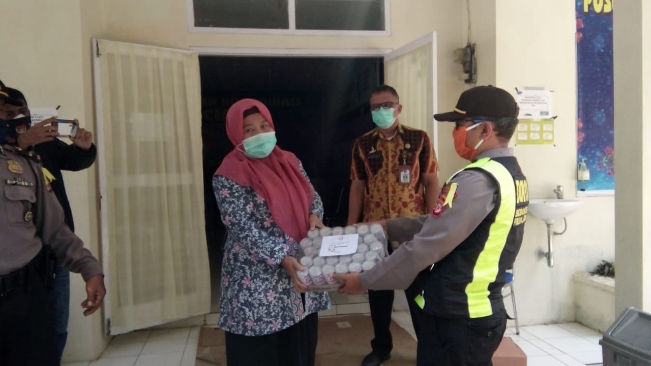 Polres Ciamis Berikan Bantuan APD Untuk Penanggulangan Covid-19