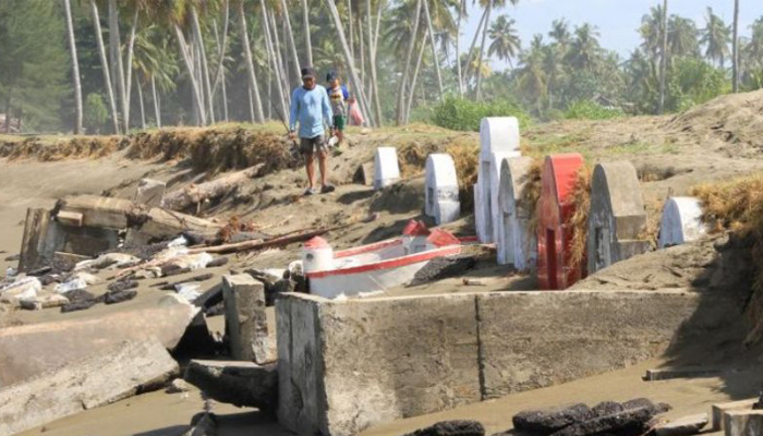 Puluhan makam warga Tionghoa di Aceh tergerus abrasi
