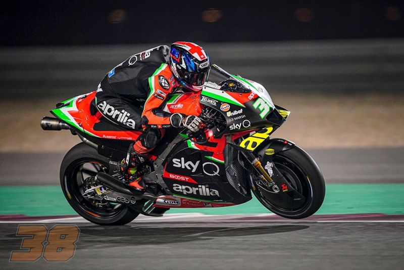 Pembuka MotoGP, Bradley Smith Gantikan Iannone Dua Seri