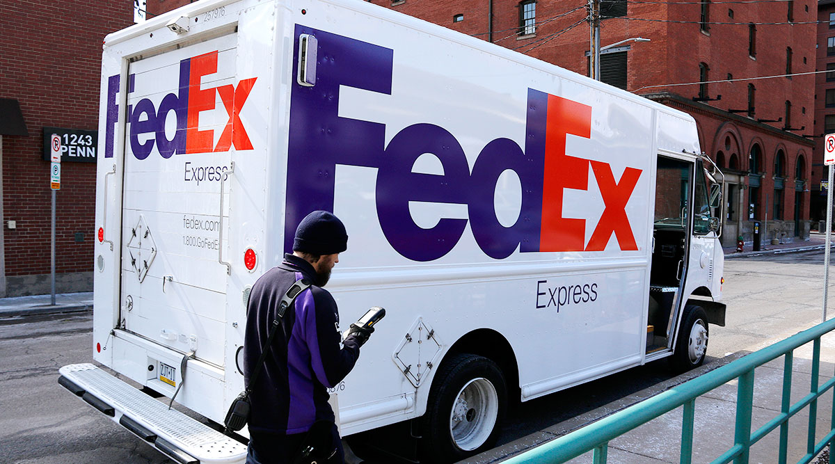 FedEx Akan PHK 6.300 Karyawan di Eropa - Fokus Jabar