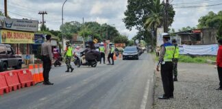 FOKUSJabar.id Petugas Garut