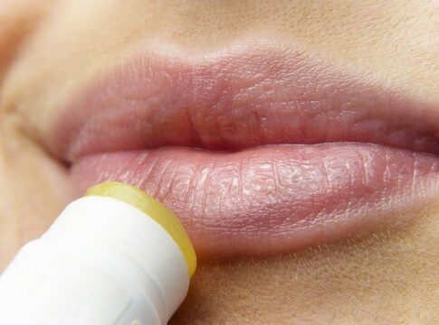5 Hal Yang Menjadi Penyebab Bibir Bengkak, Wajib Diperhatikan