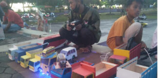 miniatur mobil