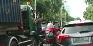 pengemudi pajero