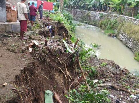 FOKUSJabar.id Sungai Ciganjeng