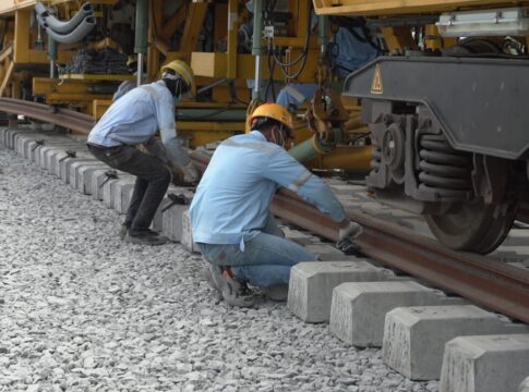kereta api cepat
