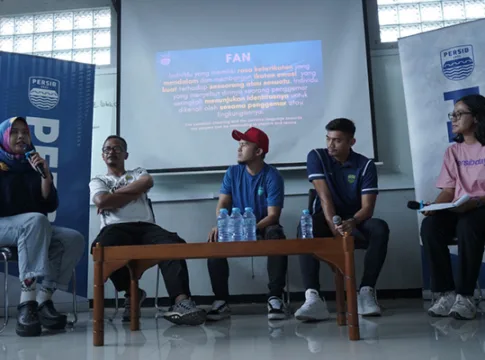 persib goes to school