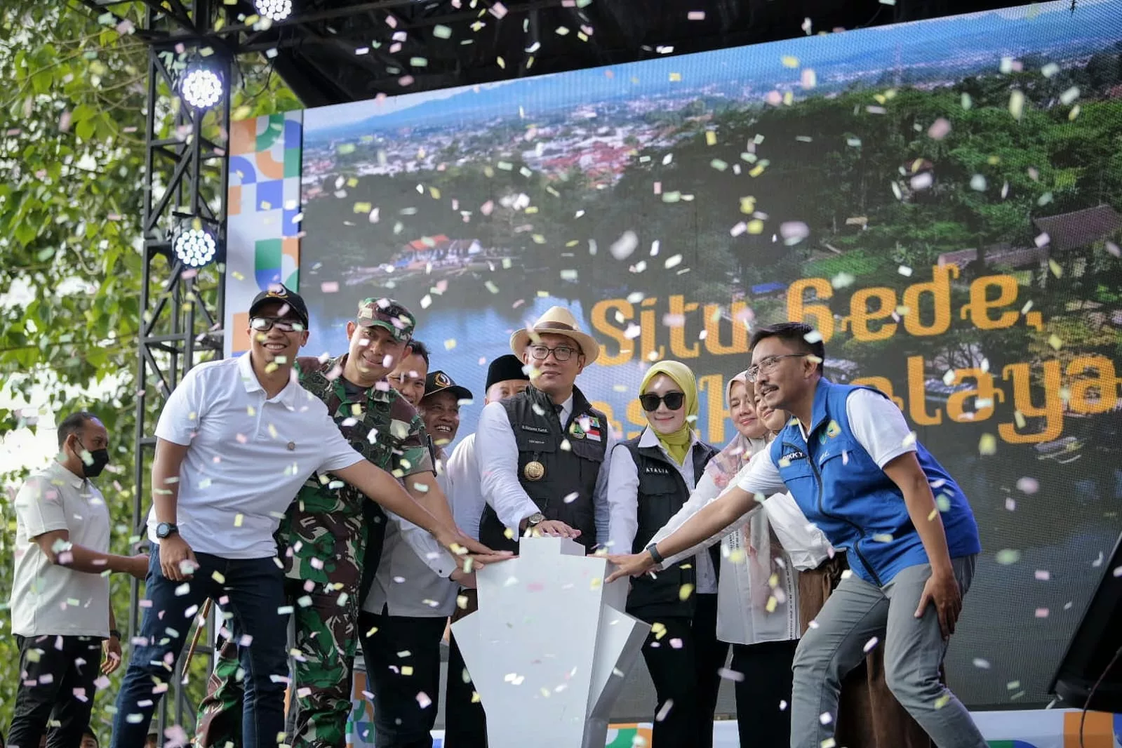 Ridwan Kamil Resmikan Wajah Baru Wisata Situ Gede Tasikmalaya Fokus Jabar