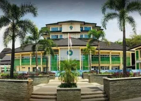 Gedung Rektorat UIN Sunan Gunung Djati (sumber: uinsgd.ac.id)