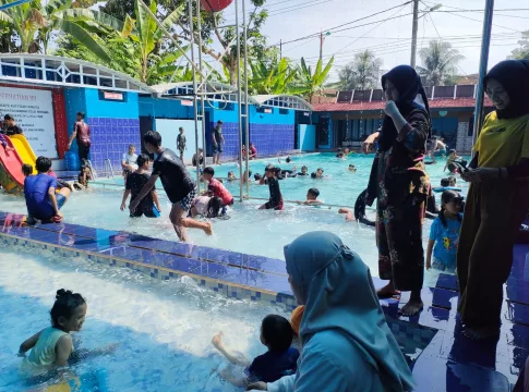 Keramaian Wana Wisata Arafa Kota Banjar saat Libur Sekolah, Foto Budi Nugraha