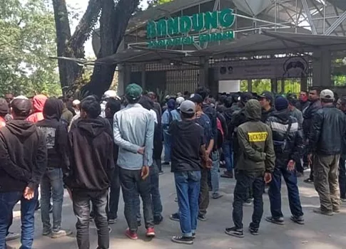 penyegelan kebun binatang bandung