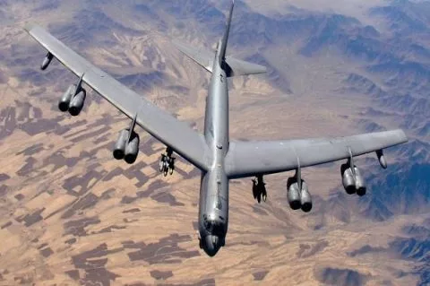 Pesawat Pengebom Strategis B-52