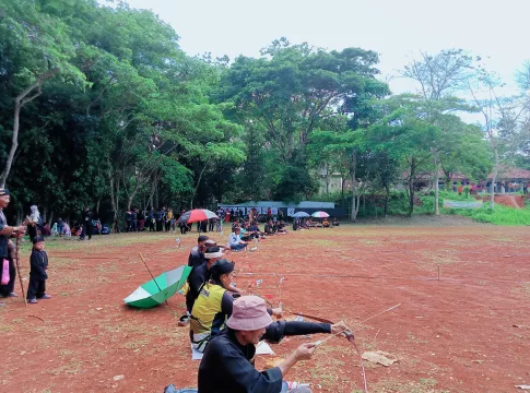 Ket photo : Ratusan Peserta Meriahkan Open Panahan Tradisional Tingkat Provinsi Jawa di Kota Tasikmalaya (fokusjabar/Seda)