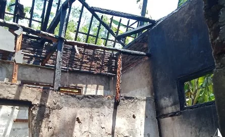 Ketpot: Rumah gin gin yang terbakar. FOTO:Husen