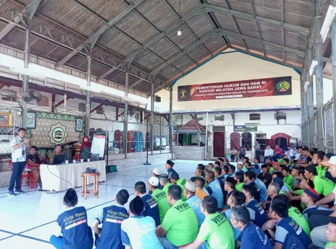 Ket foto : Ratusan Warga Binaan Lapas Kelas IIB Tasikmalaya Ikuti Pemahaman Kepemiluan Dari KPU Tasikmalaya (fokusjabar/Seda)