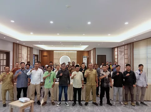 Ket foto : Rakor Pengawasan Dan Pencegahan oleh Bawaslu Kota Tasikmalaya Bersama Panwascam se-Kota Tasikmalaya di Santika Hotel (fokusjabar/Seda)