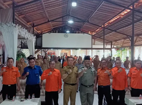 Ket foto : foto bersama Peserta Musrenbang 2025 BPBD Kota Tasikmalaya di Restoran Sambel Hejo Kota Tasikmalaya (fokusjabar/Seda)