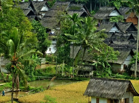 kampung dukuh fokusjabar.id