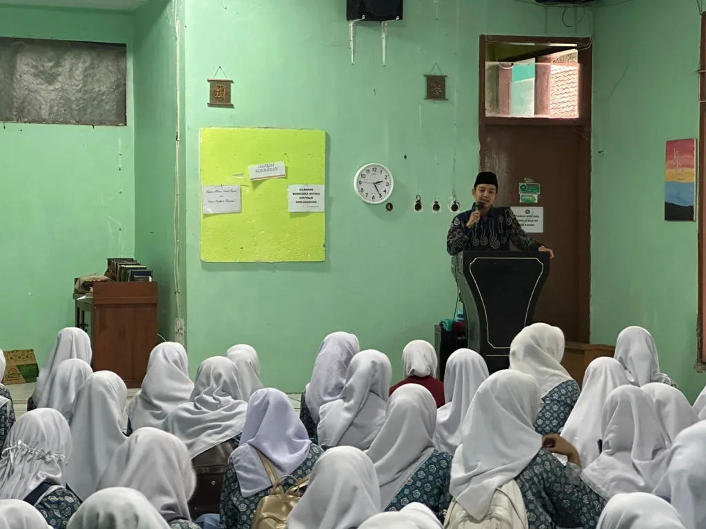 Kegiatan siswa dan siswi Madrasah Alyah Negeri 2 Ciamis