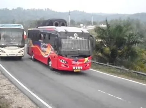 bus jalan pesisir fokusjabar.id