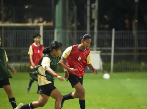 Keterangan Foto: Wandha sedang berlatih untuk Timnas Indenesia Putri U-17 di pulau dewa Bali