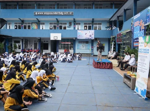 Keterangan Foto: Dinas Kesehatan (Dinkes) Kota Bandung Sosialisasikan Pencegahan Lenularan Kasus Demam Berdarah (DBD) ke sekolah-sekolah serta madrasah di Kota Bandung-Ist-