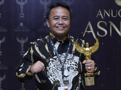 Sekda jabar Herman suryatman