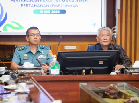 Pj Wali Kota Bandung, Bambang Tirtoyuliono Saat Menerima Kunjungan Universitas Pertahanan di Balai Kota Bandung, Jumat (31/5/2024) -Ist-