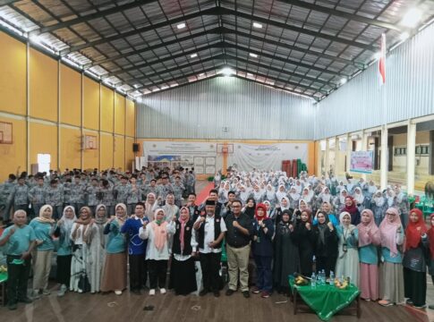 Ket foto : Geber SiJumo dan SiJamillah Dinkes Kota Tasikmalaya Bersama Pelajar SMAN 1 Kota Tasikmalaya (fokusjabar/Seda)