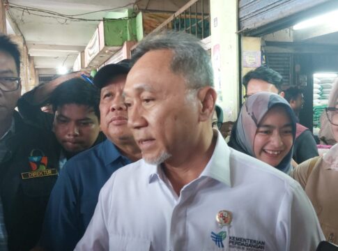 Ketfot: Ketua Umum Partai Amanat Nasional (PAN), Zulkifli Hasan usai meninjau Rumah Potong Hewan (RPH) di Jalan Ciroyom Kota Bandung Jabar Sabtu (15/6/2024)