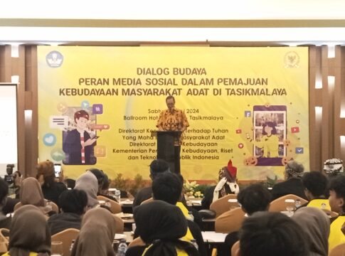 Ket foto : Dialog Budaya Bersama Anggota DPR MPR RI Ferdiansyah di Ballroom Hotel Horison Tasikmalaya (fokusjabar/Seda)