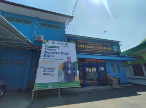 Caption: Penampakan bagian depan SMAN 1 Mangunjaya kabupaten Pangandaran