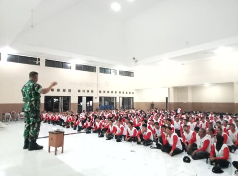 Ket foto : Ratusan anggota PPK dan PPS se-Kota Tasikmalaya, ikuti Pendidikan Bela Negara di Gedung Juang Tasikmalaya (fokusjabar/Seda)