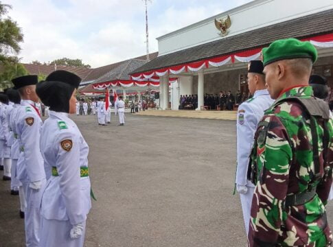 Ketpot: Paskibra Ciamis saat dikukuhkan Pj Bupati Ciamis Engkus Sutisna