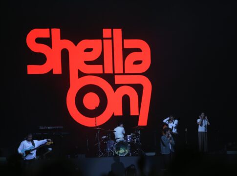 Konser Sheila On 7 di Medan Meriah dan Mengesankan