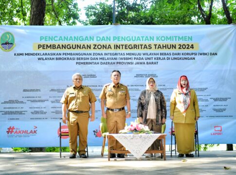 Sekretaris Daerah Provinsi Jawa Barat, Herman Suryatman, menghadiri acara pencanangan dan penguatan komitmen pembangunan Zona Integritas