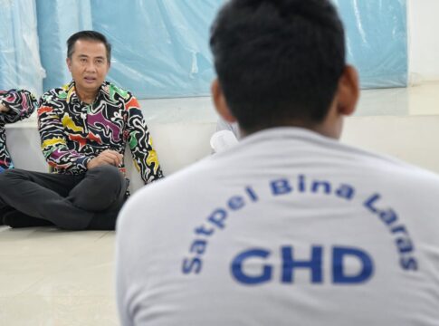 Pj. Gubernur Bey Machmudin Resmikan Gedung Bina Laras untuk ODGJ di Sumedang