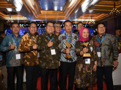 TP2DD AWARD Jawa Barat Raih Penghargaan sebagai Provinsi Terbaik 2024 Wilayah Jawa-Bali