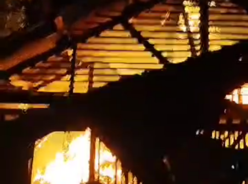 Ketpot: Bangunan kandang ayam milik juju warga Desa Citeureup yang terbakar