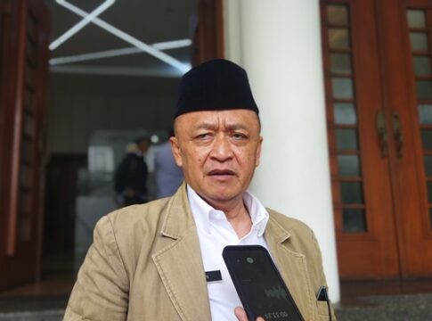 Plt Kepala Dinas Pendidikan (Disdik) Kota Bandung Tantan Syurya Santana