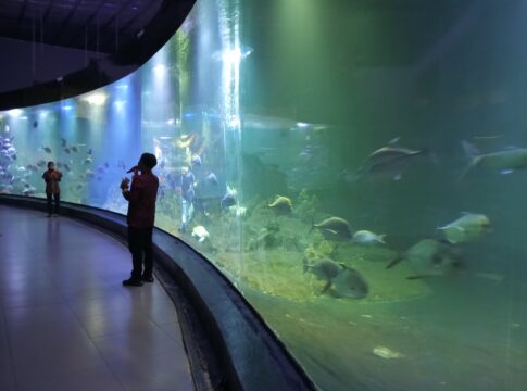 Poto: Suasana Aquarium Indonesia Pangandaran