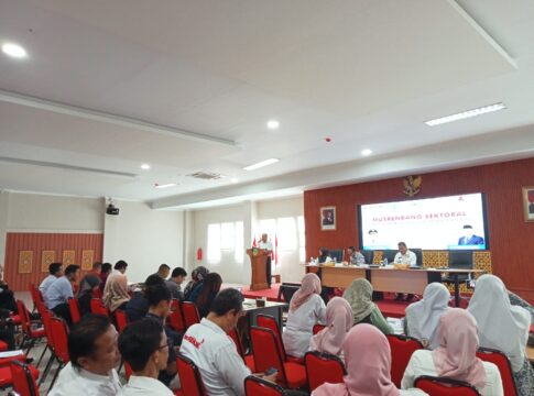 Ket foto : Pelaksanaan Musrenbang Sektoral Dinas Kependudukan Dan Pencatatan Sipil Kota Tasikmalaya di Aula Bappelitbangda (fokusjabar/Seda)