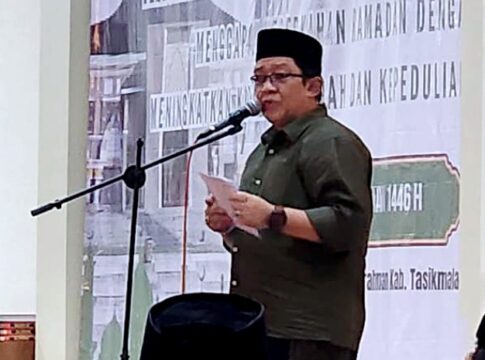 Bupati Tasikmalaya Ade Sugianto pada acara peringatan Nuzulul Quran.