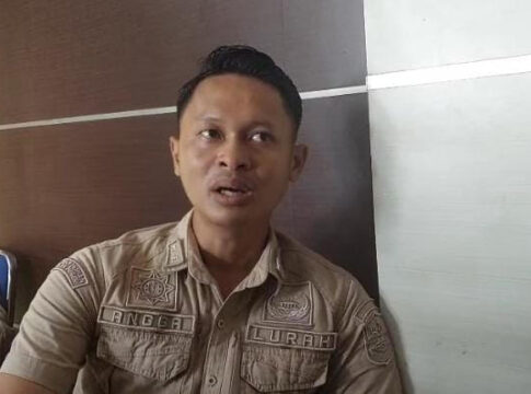 Caption: Angga Tri Permana Lurah Hegarsari, Kecamatan Pataruman.