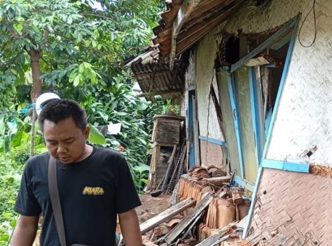rumah ny komoh ambruk fokusjabar.id